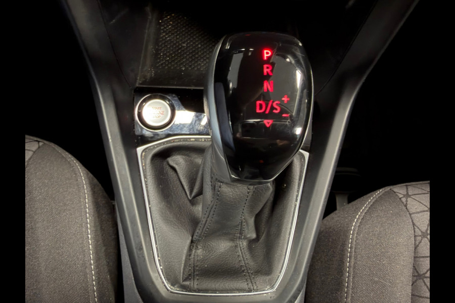 Volkswagen T-Cross 1.0 TSI Style DSG NAVIGATIE CAMERA APPLE CARPLAY PDC CRUISE STOELVERWARMING KEYLESS-GO START/STOP