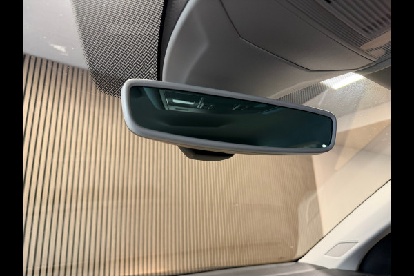 Volkswagen T-Cross 1.0 TSI Style DSG NAVIGATIE CAMERA APPLE CARPLAY PDC CRUISE STOELVERWARMING KEYLESS-GO START/STOP