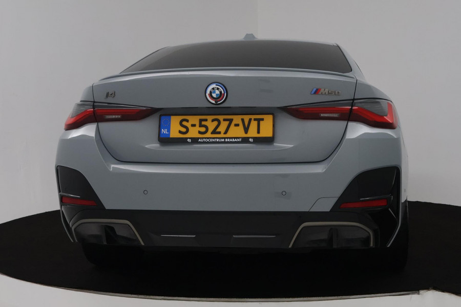 BMW i4 M50 High Executive 84 kWh (STOELVERWARMING, ADAPTIEVE CRUISE CONTROL, NAVIGATIE, CARPLAY)