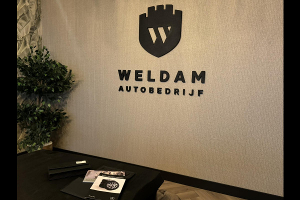 Mercedes-Benz C-Klasse Estate 300 e AMG Line Garantie Trekhaak Massage Pano Ambient 360 Blindspot Elek Achterklep StuurVW Rijklaar