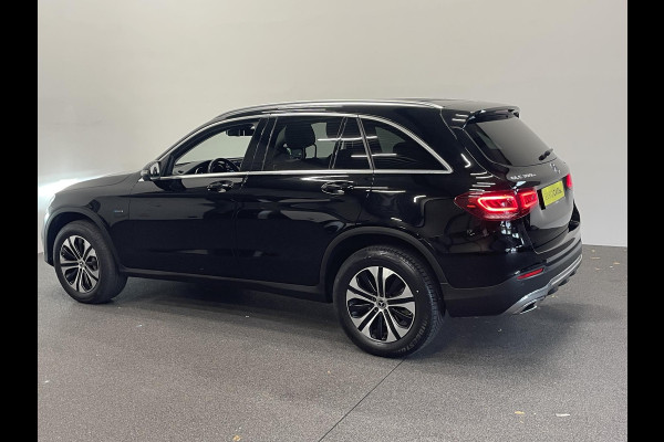 Mercedes-Benz GLC 300e 4MATIC 320pk Automaat PHEV Business Solution | Climate Control | Leder | Navigatie | Apple Carplay/Android Auto | Distronic | LED | High Performance | 18" Lichtmetalen Velgen | Privacy Glass | PDC VA + 360 Camera