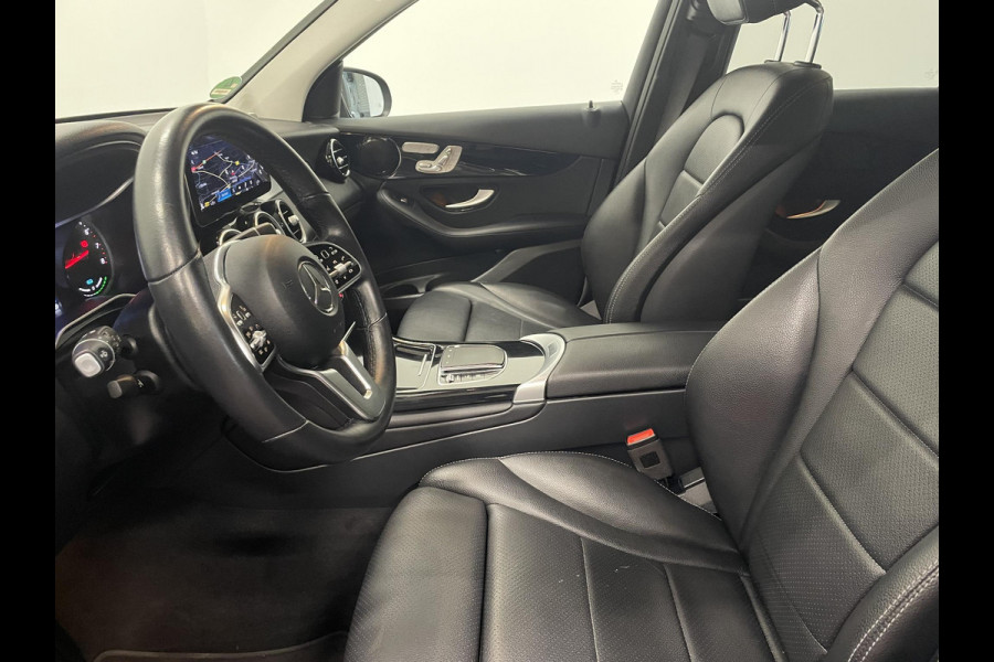 Mercedes-Benz GLC 300e 4MATIC 320pk Automaat PHEV Business Solution | Climate Control | Leder | Navigatie | Apple Carplay/Android Auto | Distronic | LED | High Performance | 18" Lichtmetalen Velgen | Privacy Glass | PDC VA + 360 Camera