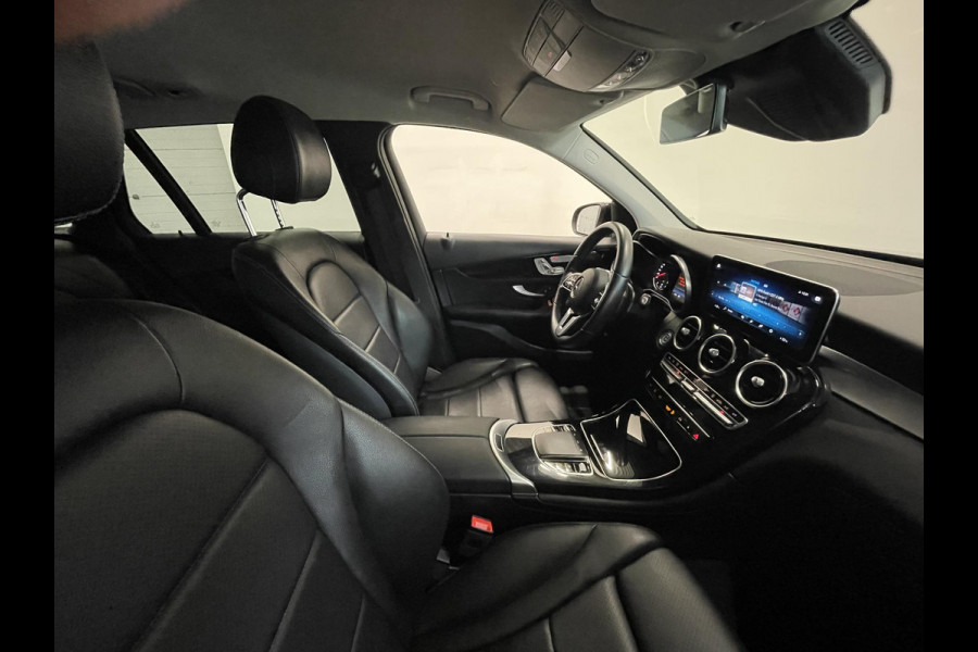 Mercedes-Benz GLC 300e 4MATIC 320pk Automaat PHEV Business Solution | Climate Control | Leder | Navigatie | Apple Carplay/Android Auto | Distronic | LED | High Performance | 18" Lichtmetalen Velgen | Privacy Glass | PDC VA + 360 Camera