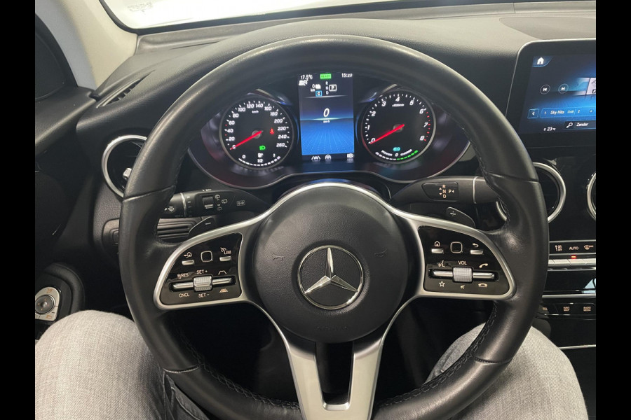Mercedes-Benz GLC 300e 4MATIC 320pk Automaat PHEV Business Solution | Climate Control | Leder | Navigatie | Apple Carplay/Android Auto | Distronic | LED | High Performance | 18" Lichtmetalen Velgen | Privacy Glass | PDC VA + 360 Camera
