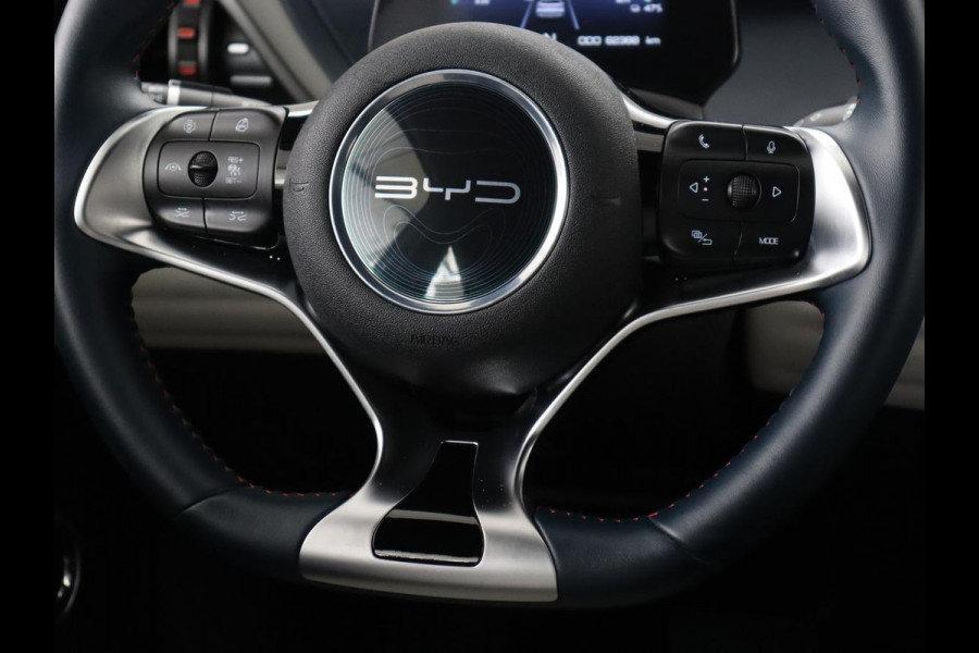 BYD ATTO 3 Comfort 60 kWh | Panoramadak | Warmtepomp | Leder | Stoelverwarming | 360 Camera | Carplay | Adaptive cruise | 18'' | Keyless | Full LED