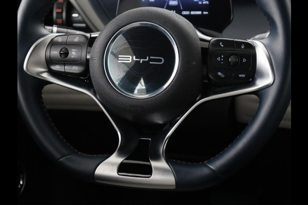 BYD ATTO 3 Comfort 60 kWh | Panoramadak | Warmtepomp | Leder | Stoelverwarming | 360 Camera | Carplay | Adaptive cruise | 18'' | Keyless | Full LED
