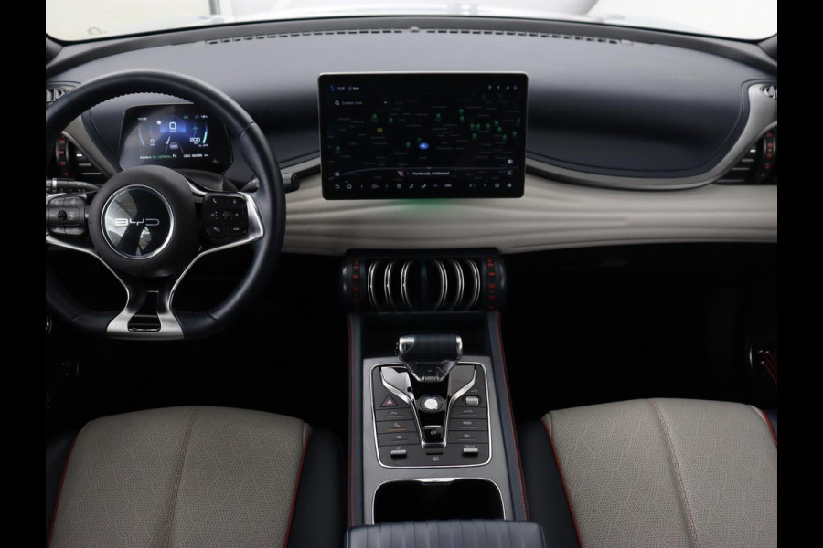 BYD ATTO 3 Comfort 60 kWh | Panoramadak | Warmtepomp | Leder | Stoelverwarming | 360 Camera | Carplay | Adaptive cruise | 18'' | Keyless | Full LED