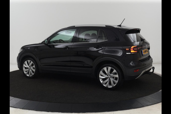 Volkswagen T-Cross 1.0 TSI Style | Automaat | Stoelverwarming | Trekhaak | Carplay | Keyless | Virtual Cockpit | Adaptive cruise | Navigatie | Full LED | Parkeerhulp | Dodehoek detectie | Getint glas