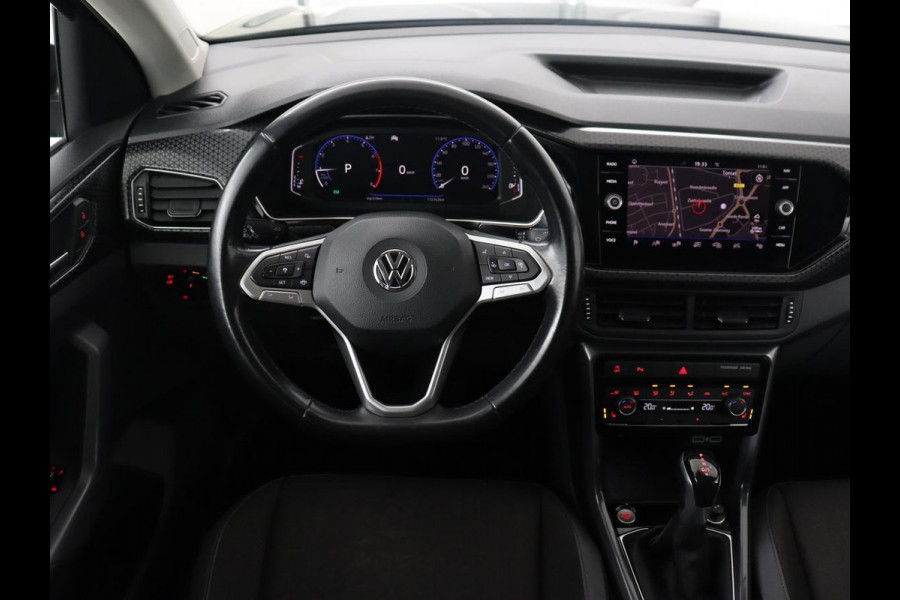 Volkswagen T-Cross 1.0 TSI Style | Automaat | Stoelverwarming | Trekhaak | Carplay | Keyless | Virtual Cockpit | Adaptive cruise | Navigatie | Full LED | Parkeerhulp | Dodehoek detectie | Getint glas