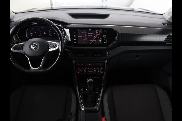 Volkswagen T-Cross 1.0 TSI Style | Automaat | Stoelverwarming | Trekhaak | Carplay | Keyless | Virtual Cockpit | Adaptive cruise | Navigatie | Full LED | Parkeerhulp | Dodehoek detectie | Getint glas