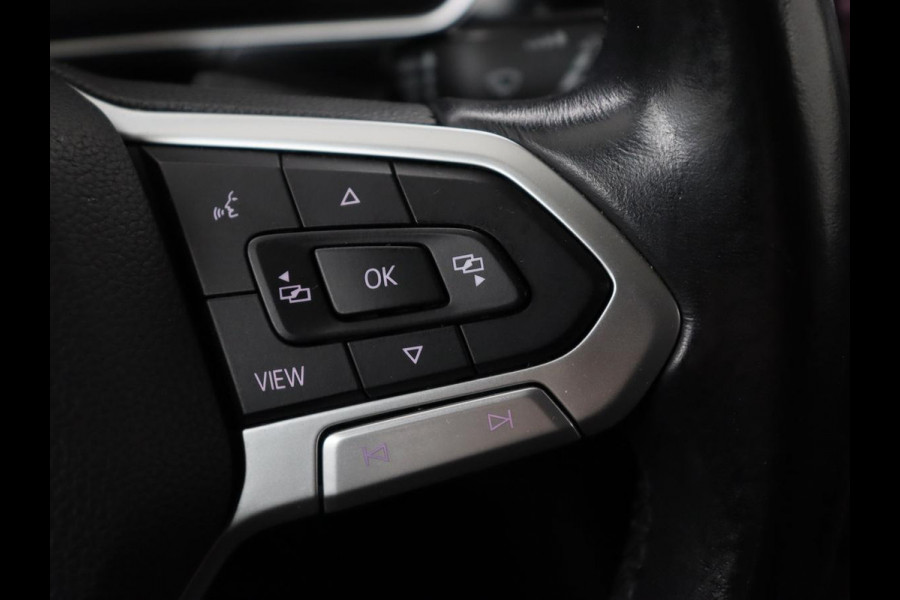 Volkswagen T-Cross 1.0 TSI Style | Automaat | Stoelverwarming | Trekhaak | Carplay | Keyless | Virtual Cockpit | Adaptive cruise | Navigatie | Full LED | Parkeerhulp | Dodehoek detectie | Getint glas