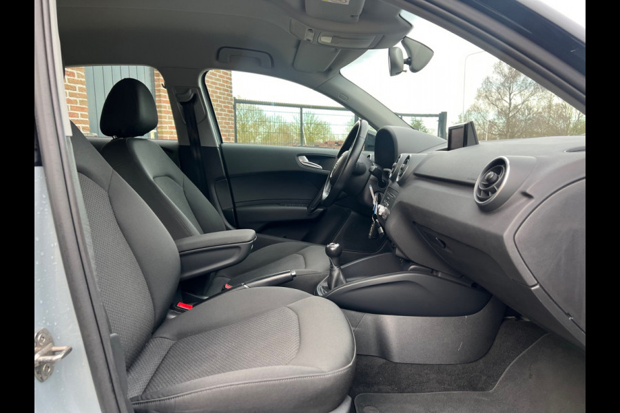 Audi A1 Sportback 1.0 TFSI | S-Line | '' 94.000 KM '' | Eerste Eigenaar | Navi | Nu € 13.999,-!!!