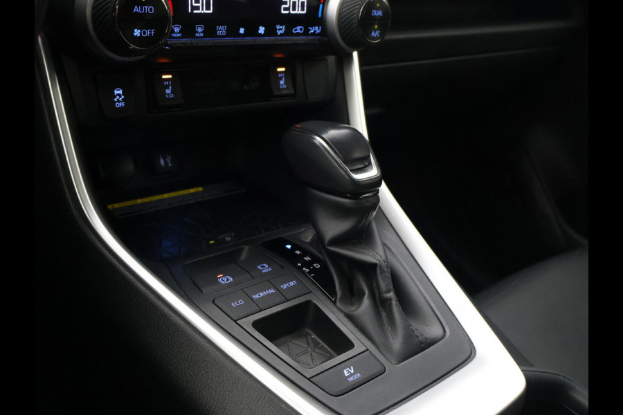 Toyota RAV4 2.5 HYBRID EXECUTIVE + 360 CAMERA | LEDER | JBL | ADAPTIVE CRUISE CONTROL | MEMORY | STOELVERW. | LED