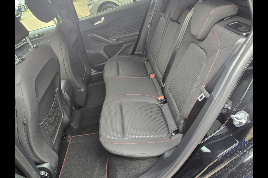 Ford Focus 1.0 EcoBoost Hybrid ST Line Wagon 155pk Automaat | Winter Pack | Agate Black | 12.3 inch personaliseerbare Digital Cockpit | Achteruitrijcamera | Draadloos opladen mobiele telefoon | Ford Keyless Entry