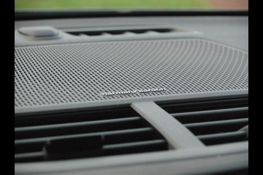 Polestar 2 Long Range Dual Motor Launch Edition 78kWh | 408 PK | Panoramadak | Camera | Harman Kardon |