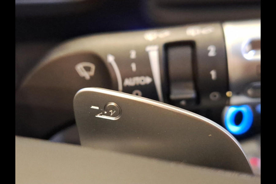 Hyundai Inster Evolve 49 kWh VAN €31.880 VOOR €28.379