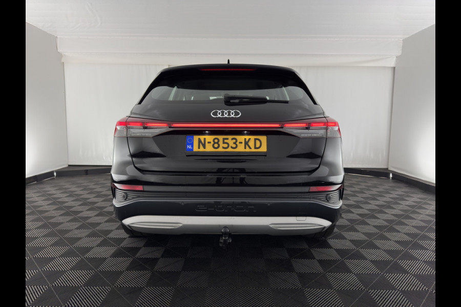 Audi Q4 e-tron 40 Launch Edition Advanced 77 kWh [ 3-Fase ] {SOH-88%} (INCL-BTW) *MATRIX-LED | NAVI-FULLMAP | KEYLESS | CAMERA | DIGI-COCKPIT | DAB | AMBIENT-LIGHT | HEATED-SPORTSEATS | TOWBAR | 19''ALU*