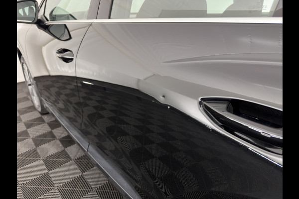 Audi Q4 e-tron 40 Launch Edition Advanced 77 kWh [ 3-Fase ] {SOH-88%} (INCL-BTW) *MATRIX-LED | NAVI-FULLMAP | KEYLESS | CAMERA | DIGI-COCKPIT | DAB | AMBIENT-LIGHT | HEATED-SPORTSEATS | TOWBAR | 19''ALU*