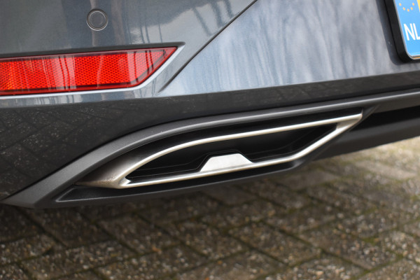 Seat Leon Sportstourer 1.5 TSI 150pk FR Launch Edition / Carplay / Navi /  17"LM / Adap. Cruise /