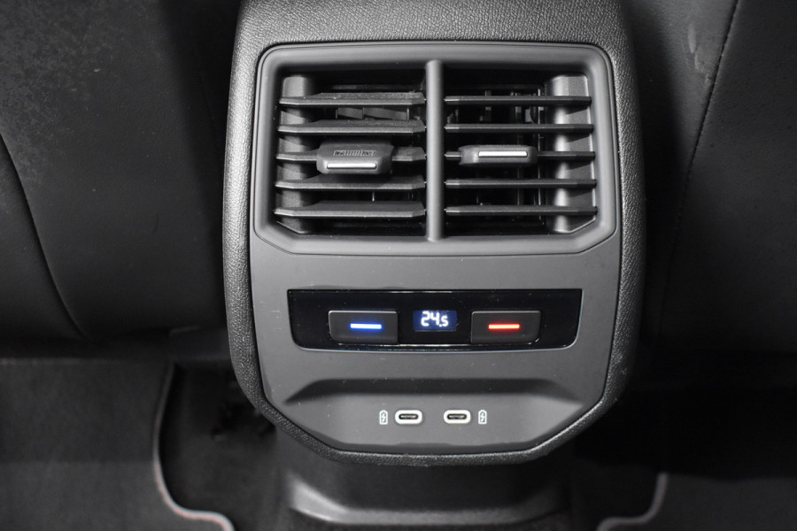 Seat Leon Sportstourer 1.5 TSI 150pk FR Launch Edition / Carplay / Navi /  17"LM / Adap. Cruise /