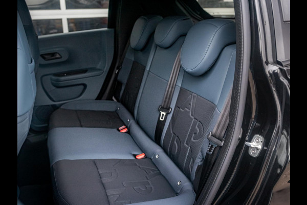 Fiat Grande Panda 1.2 Hybrid Edizione Nero | Automaat | PDC | Airco | Apple Carplay | Cruise | Pack Style |16" All Season banden