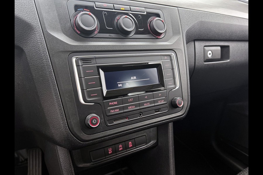 Volkswagen Caddy 2.0 TDI 5Pers. Euro6 Trendline / 2xSchuifdeur / Airco / Pdc. / Radio multimedia / Apk nieuw