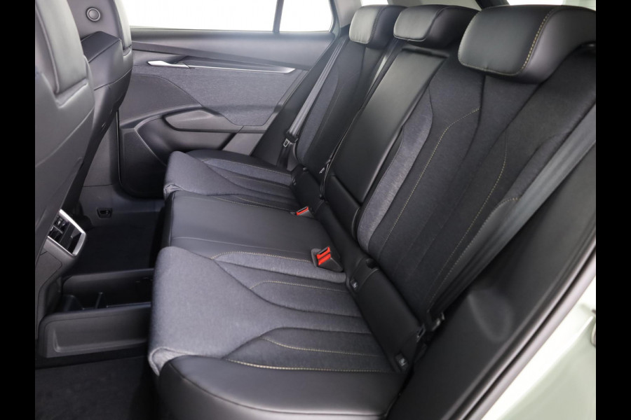 Škoda Elroq 60 Business Edition - Tour | 20 inch | Adaptive Cruise Control | Navigatie | Blind Spot | Stoelverwarming |