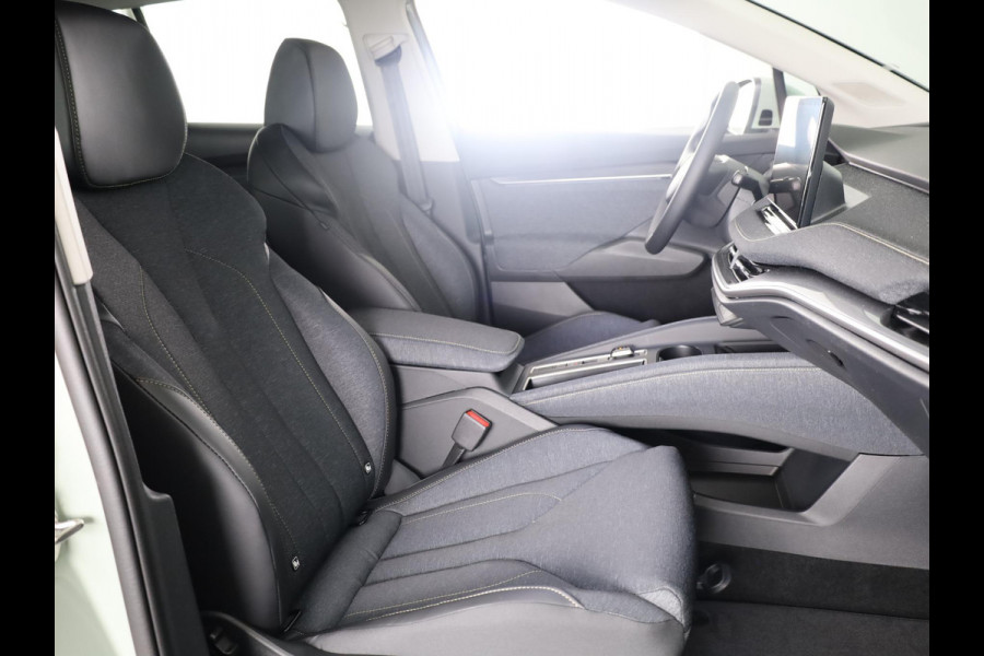 Škoda Elroq 60 Business Edition - Tour | 20 inch | Adaptive Cruise Control | Navigatie | Blind Spot | Stoelverwarming |