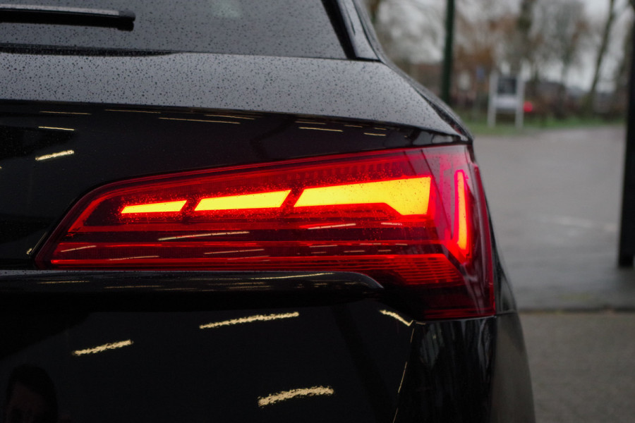 Audi Q5 50 TFSI e 300 PK S-Line Edition PHEV, Panoramadak, RS-Leder, Carplay, Camera