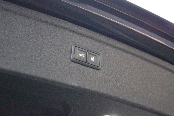 Audi Q5 50 TFSI e 300 PK S-Line Edition PHEV, Panoramadak, RS-Leder, Carplay, Camera