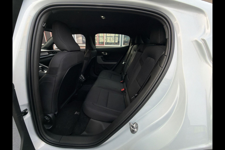 Polestar 2 Long Range Single Motor 78 kWh SOH 96% | 360 camera | Pilot Assist | Park Assist | 19" LM | Stoelverwarming | Android