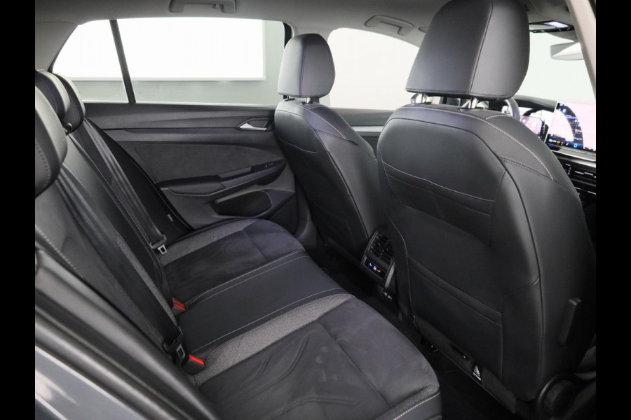 Volkswagen Golf 1.5 eHybrid Style Edition 204 pk Automaat (DSG) | Verlengde garantie | Navigatie | Parkeersensoren (Park assist) | Rondomzicht camera | Elektr. bestuurdersstoel | Stoelverwarming |