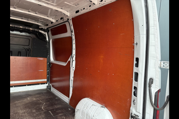 Renault Master T35 2.3 dCi 145pk Euro6 L2H2 Energy CAMERA/DAB/NAVI/CRUISE/PDC/TREKHAAK2.500KG