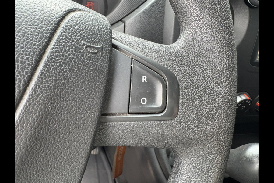 Renault Master T35 2.3 dCi 145pk Euro6 L2H2 Energy CAMERA/DAB/NAVI/CRUISE/PDC/TREKHAAK2.500KG