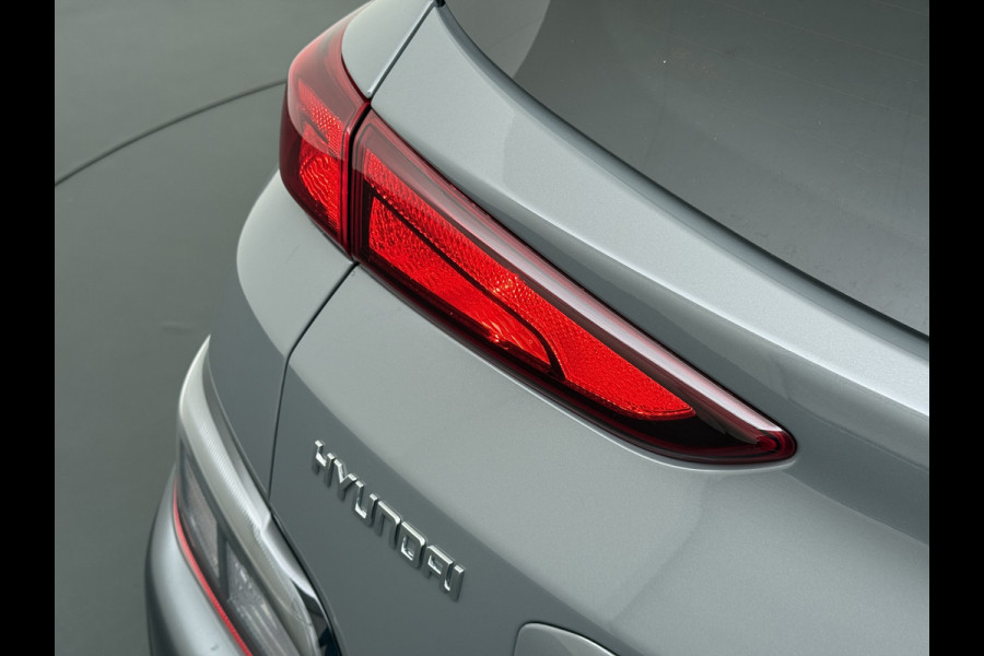 Hyundai Kona 142PK AUT. HEV Hybride Adap.Cruise Navi Ecc Camera Apple Carplay Android Head Up Display Pdc Krell®-Audio Fashion  Lmv Isofix DAB Led Regen-Lichtsensor Lane Assist 1e Eigenaar Origineel Nederlandse Auto