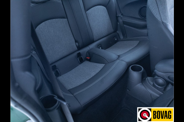 MINI Mini Electric Business 33 kWh | Airco | Led | Stoelverwarming | PDC Achter | Camera | Cruise control, Keyless, 17" Lichtmetalen velgen