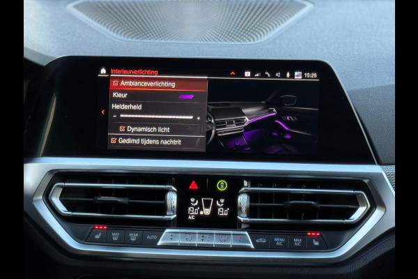 BMW 3 Serie Touring 330e M sport individual, dravitgrau, panoramadak ,laser,elec bedienbare trekhaak, vol opties, nl auto met nap