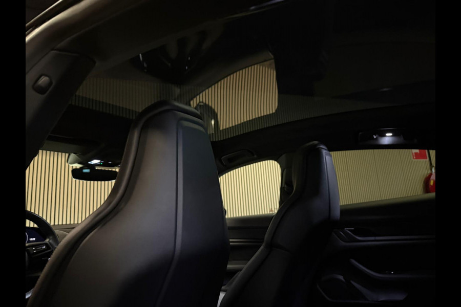 Porsche Taycan 79 kWh 328 PK-SOH 93%-PANORAMA-BIJRIJDER DISPLAY-PASM-CAMERA-ORG. NL