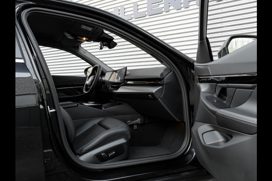 BMW 5 Serie 520i - Sportstoelen - Stoelverwarming - Camera - Driving Assistant