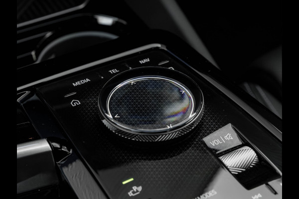 BMW 5 Serie 520i - Sportstoelen - Stoelverwarming - Camera - Driving Assistant