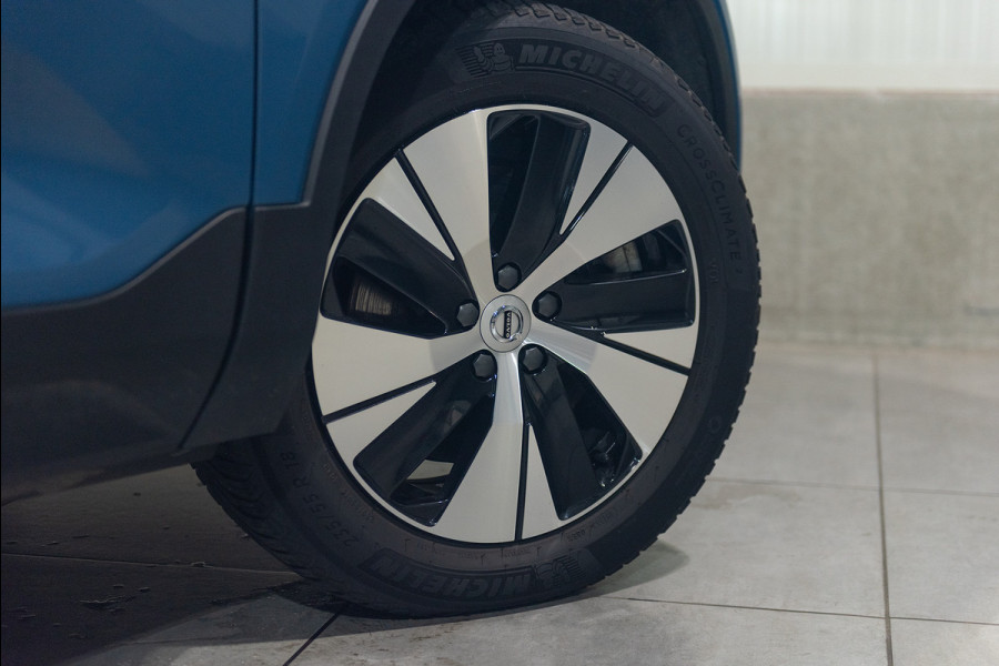 Volvo XC40 T4 Aut. Plug-In Hybrid Core Bright CruiseControl Parkeercamera 211pk