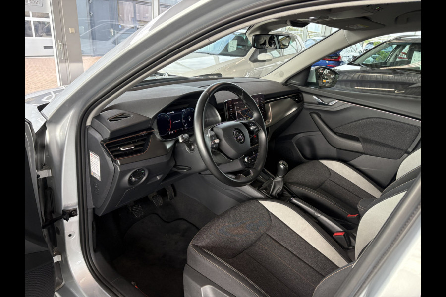 Škoda Kamiq 1.0 TSi 110pk Business Edition LED/VIRTUAL/NAVI/CARPLAY/DAB/PDC/WINTERPACK