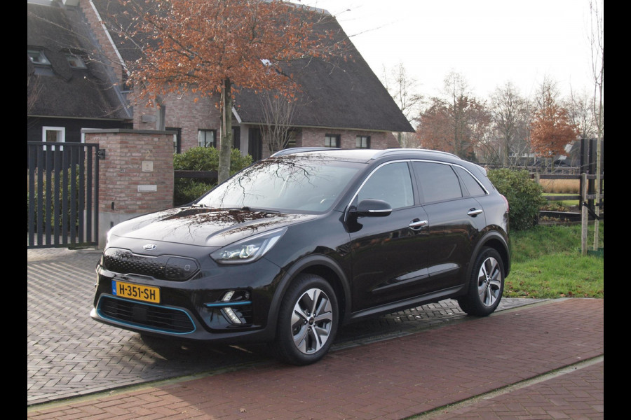 Kia e-Niro ExecutiveLine 64 kWh | Camera | Apple Carplay | Cruise Control | JBL | Leer |