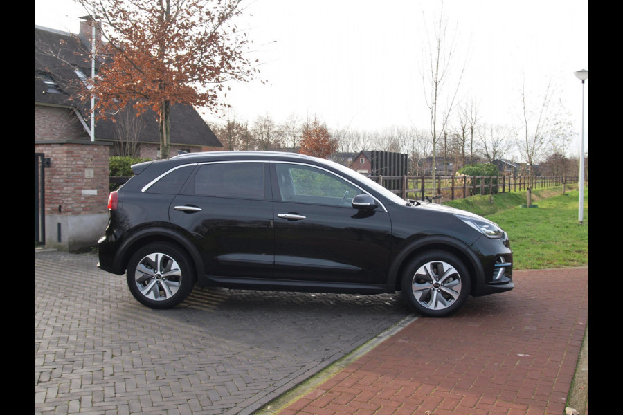 Kia e-Niro ExecutiveLine 64 kWh | Camera | Apple Carplay | Cruise Control | JBL | Leer |