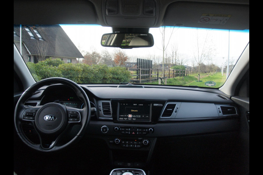 Kia e-Niro ExecutiveLine 64 kWh | Camera | Apple Carplay | Cruise Control | JBL | Leer |