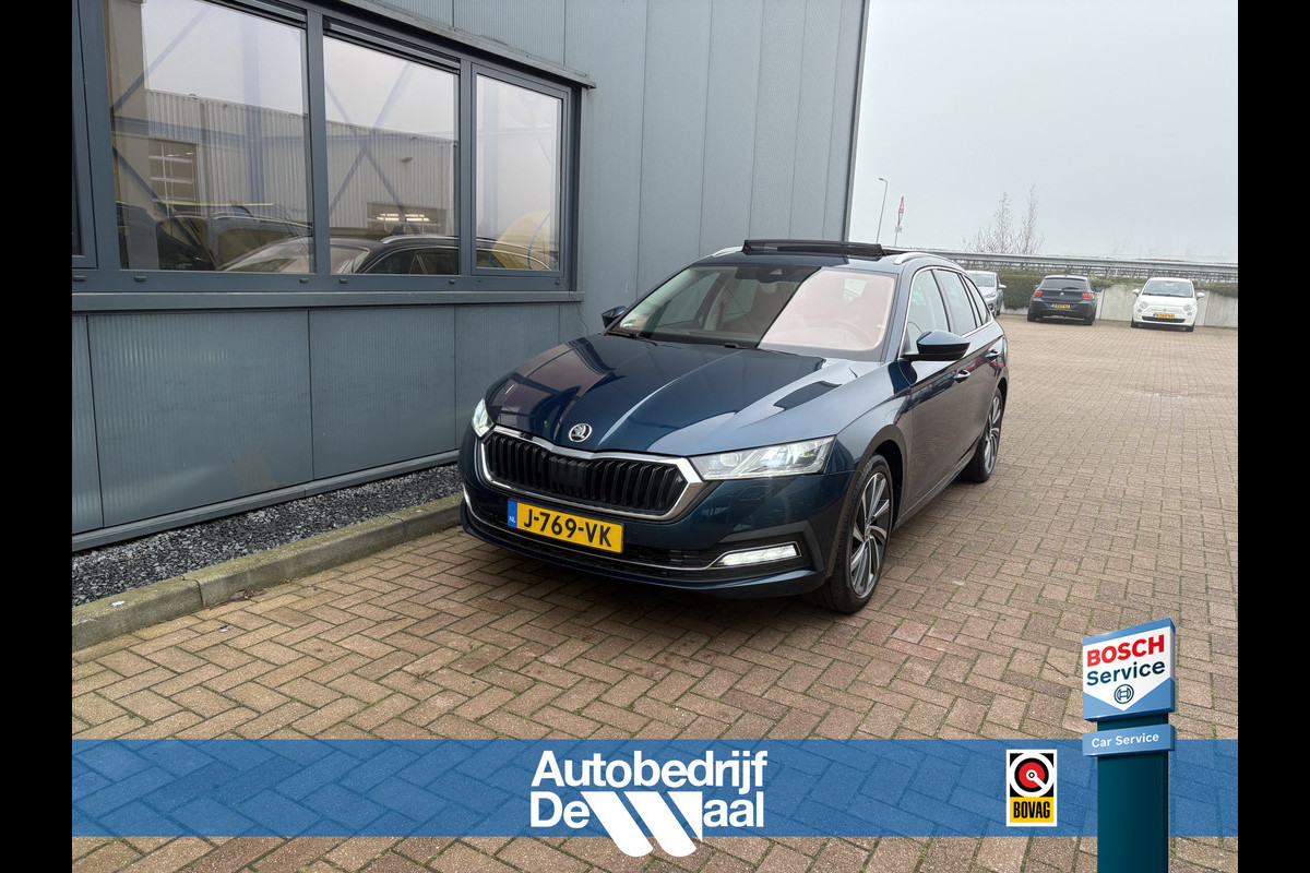 Škoda Octavia Combi 1.5 TSi 150pk First Edition SCHUIFDAK/VIRTUAL/CARPLAY/TREKHAAK/18INCH/STOELVERWARMING