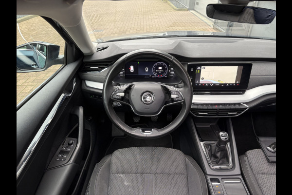 Škoda Octavia Combi 1.5 TSi 150pk First Edition SCHUIFDAK/VIRTUAL/CARPLAY/TREKHAAK/18INCH/STOELVERWARMING