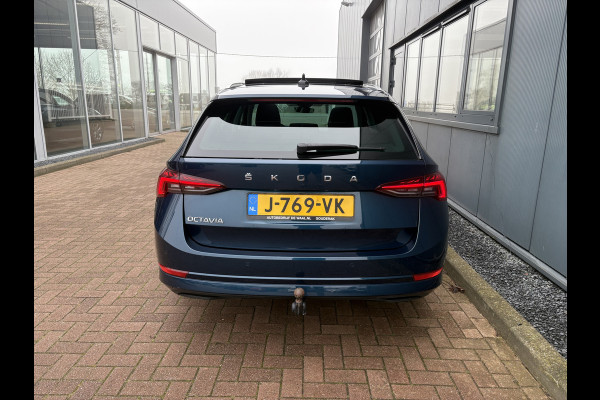 Škoda Octavia Combi 1.5 TSi 150pk First Edition SCHUIFDAK/VIRTUAL/CARPLAY/TREKHAAK/18INCH/STOELVERWARMING