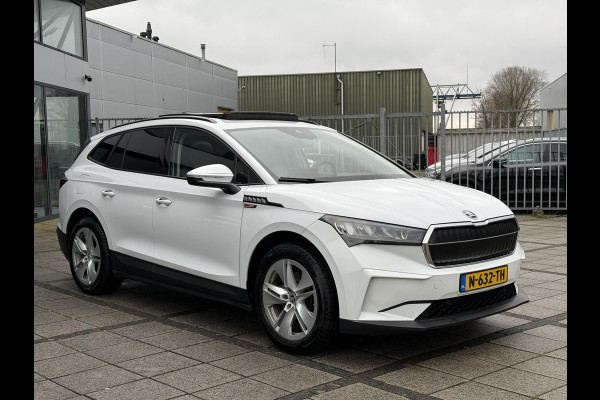 Škoda ENYAQ iV 60 | Trekhaak | Panorama | Navi |