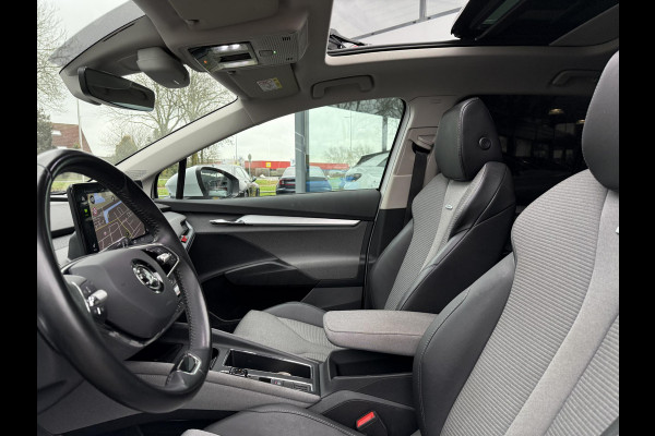 Škoda ENYAQ iV 60 | Trekhaak | Panorama | Navi |